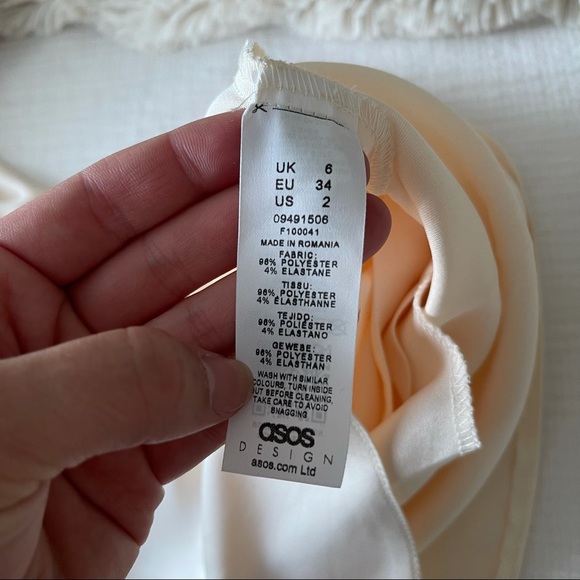 ASOS Design Silky Sleeveless Blouse Top Cream - Picture 8 of 9